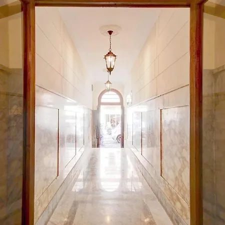 Crispi Luxury * Rome